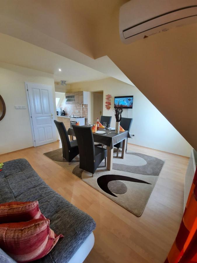 Harmonia Vendeghaz Appartement Balatonalmádi Buitenkant foto