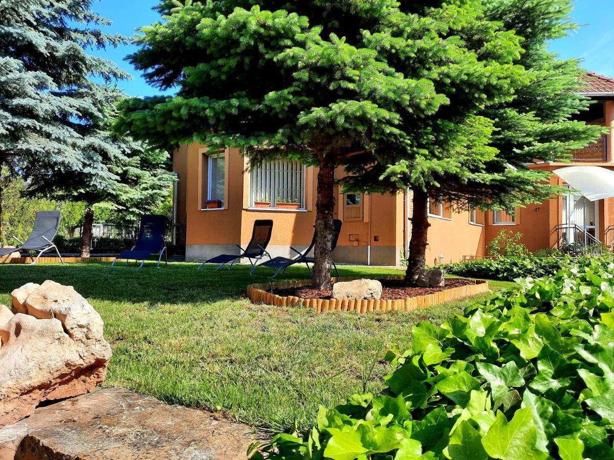 Harmonia Vendeghaz Appartement Balatonalmádi Buitenkant foto