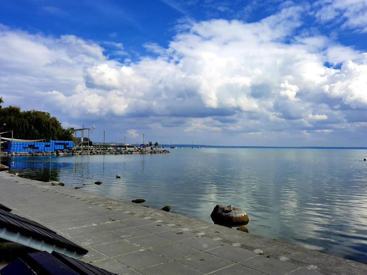 Harmonia Vendeghaz Appartement Balatonalmádi Buitenkant foto