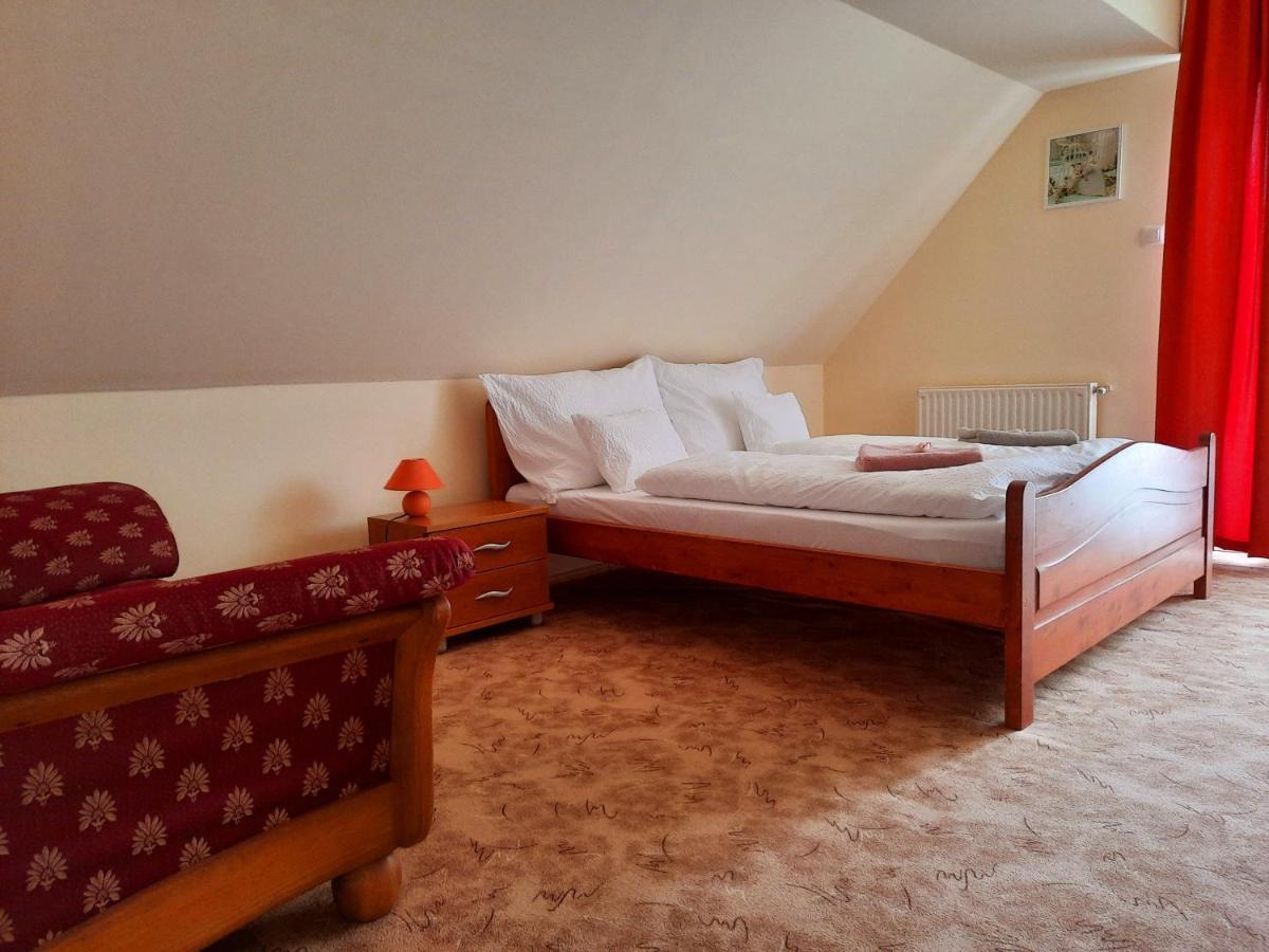 Harmonia Vendeghaz Appartement Balatonalmádi Buitenkant foto