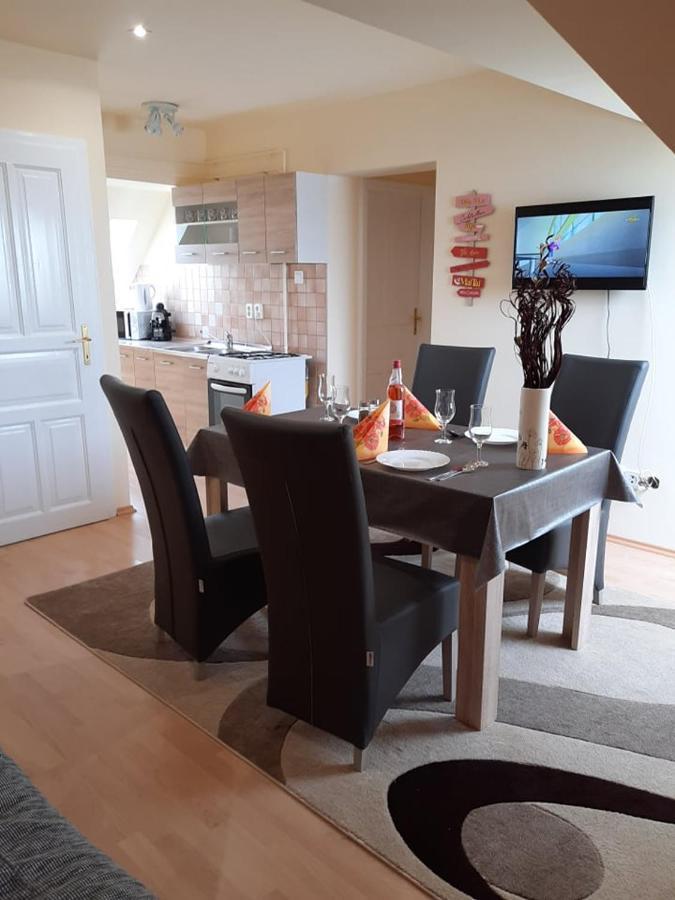 Harmonia Vendeghaz Appartement Balatonalmádi Buitenkant foto